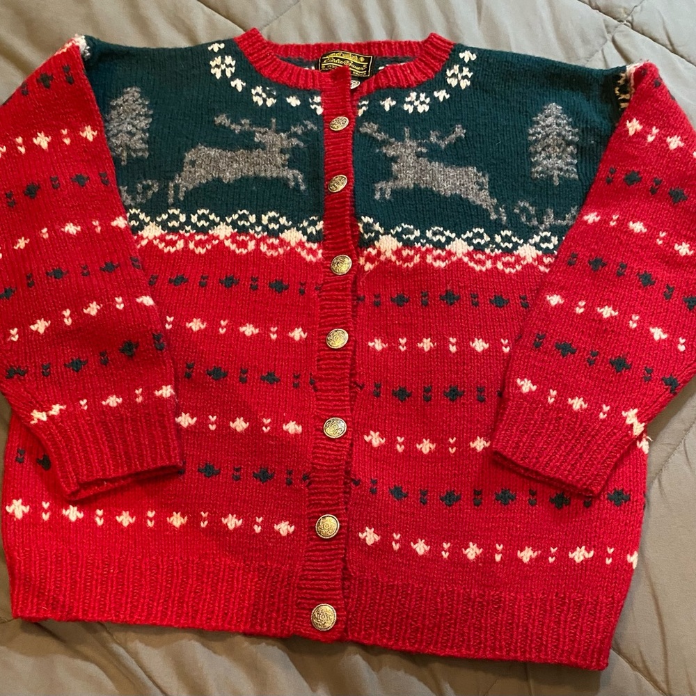 Size Small Eddie Bauer 100% wool sweater